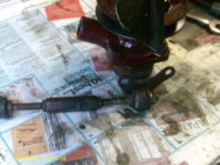 Engine stabiliser/steady bar.